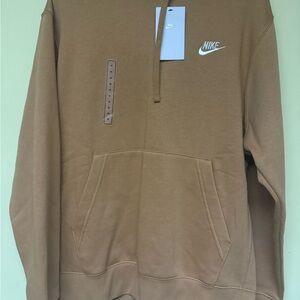 Nike Men's Tan Pullover Hoodie size M athletic wear warm sporty everyday wear